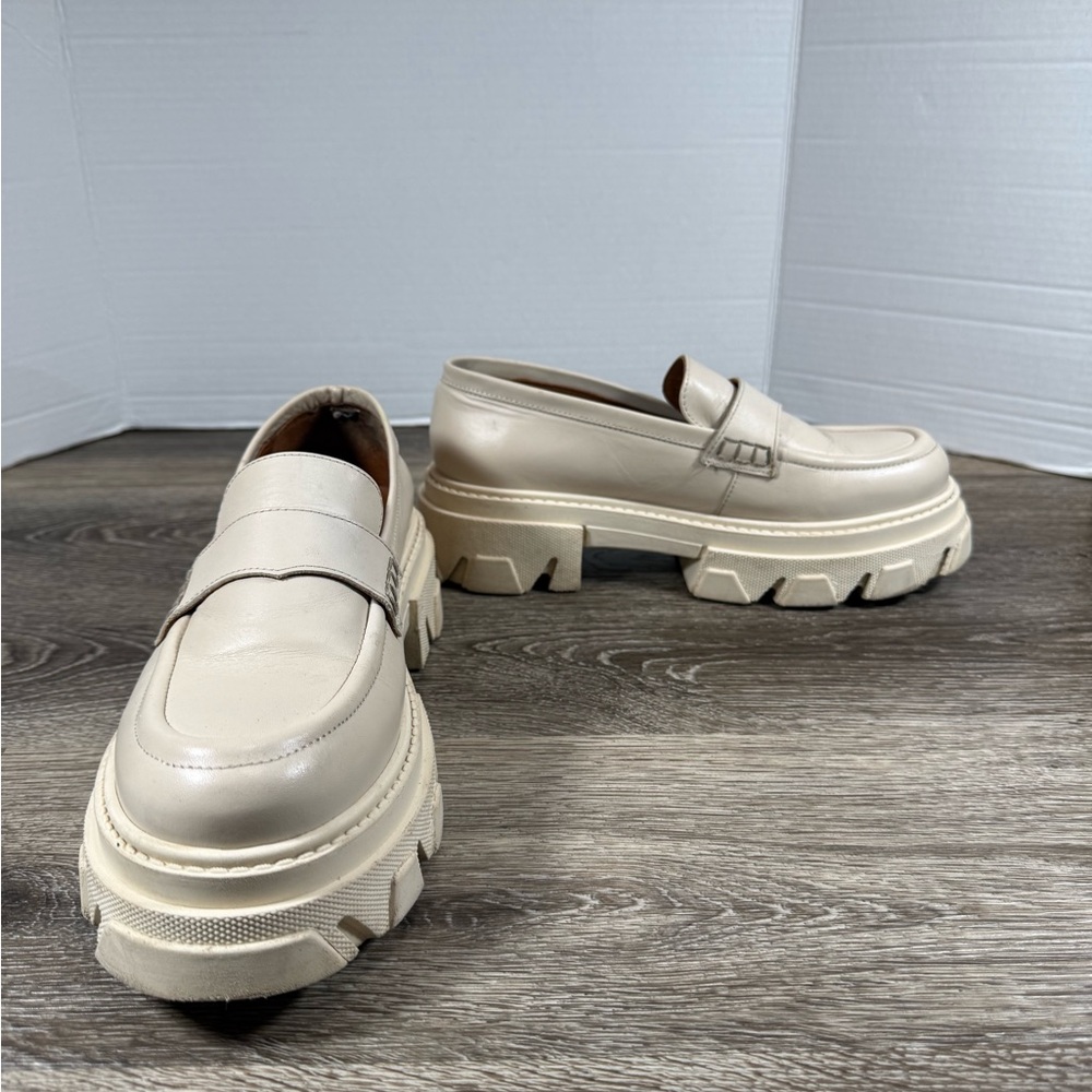 Alohas Loafers Women's 40 Ivory Leather Trailblazer Platform Lug Sole Shoes US 9